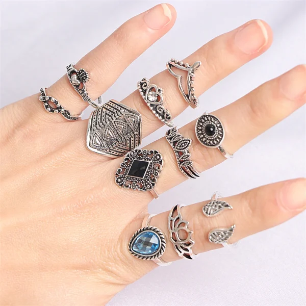 Pack of 30pieces Women's Fashion Bohemia Flower Animal Leaf Love Snake Crown Diy Jewelry Finger Rings Mix Different Style 6